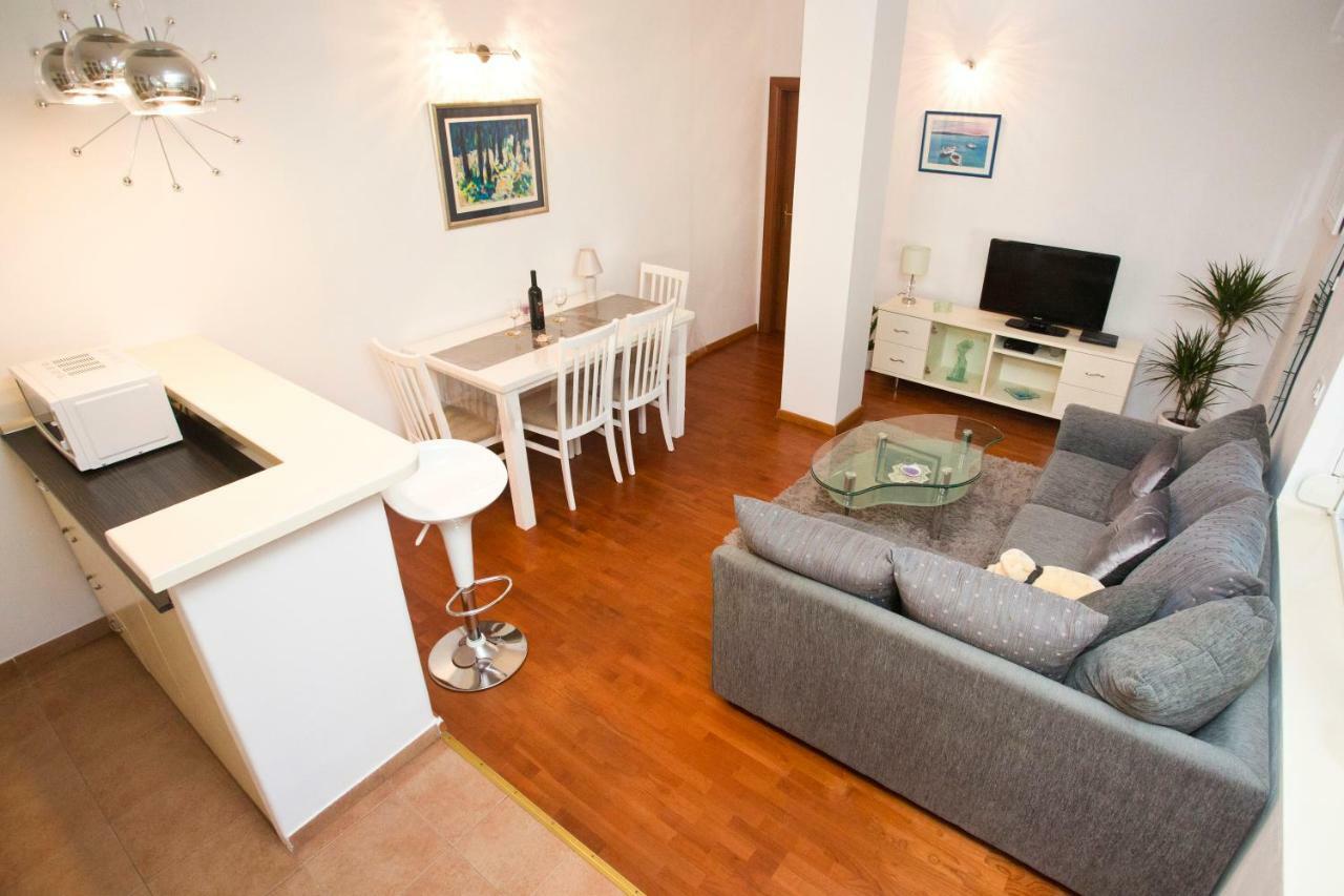 Tera Apartment Near Bacvice Beach And City Centre Spalato Esterno foto